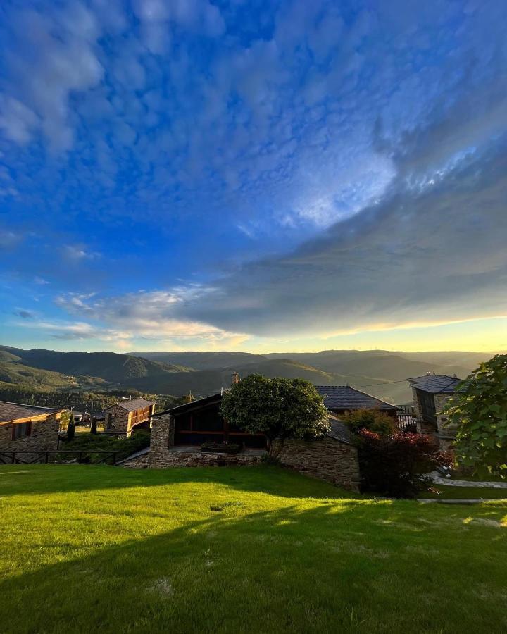 Maison d'hôtes Complejo Rural Lar De Vies à A Pontenova Extérieur photo